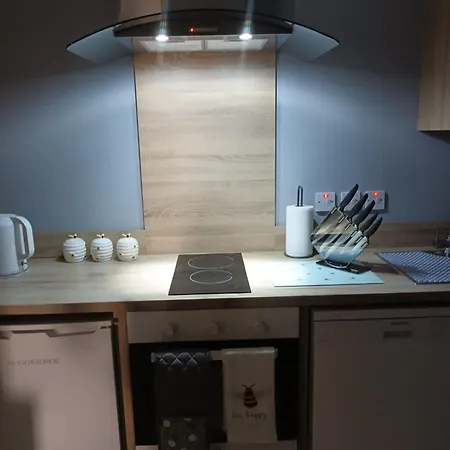 2 At Busy Bee Lejlighed *