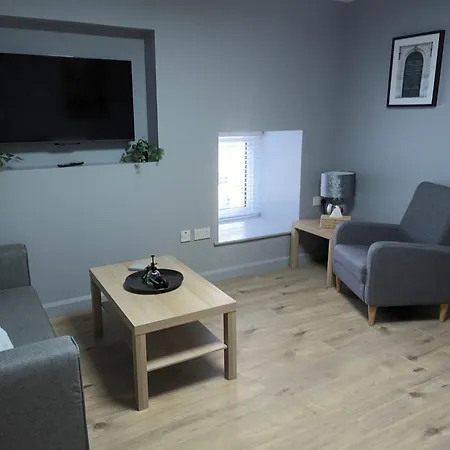 2 At Busy Bee Daingean