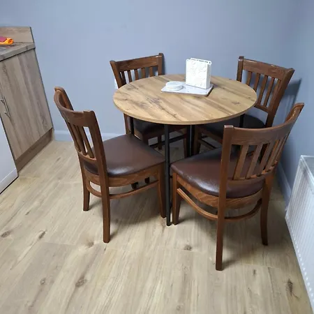 2 At Busy Bee Daingean